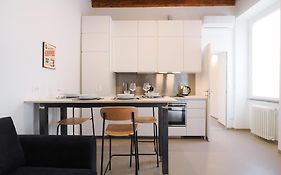 Navigli Exclusive Apartment